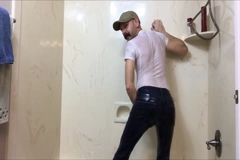 Had A Great man On here Send Me All The Gear And Wanted To see Me receive dirty In It.  I Had pleasure Making This And Hope you enjoy It.