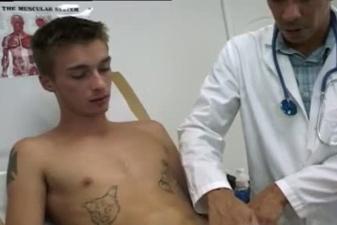 Doctor Jerks Off lad 10-Pounder