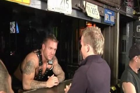 Gets a good fucking in public along with bear