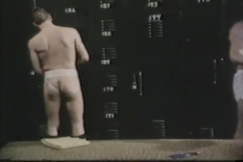 Muscle bound - Scene 1