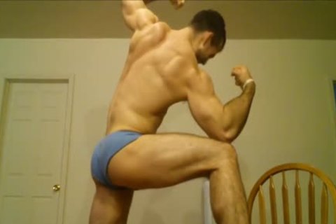 Muscle Hunk Worship