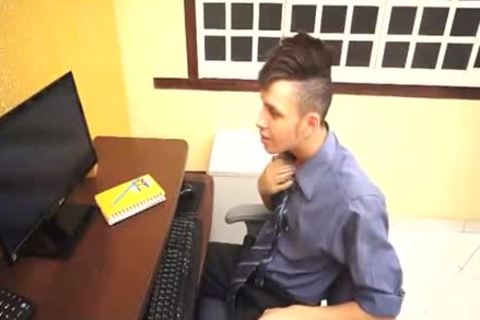 Hugo Sex In The Office