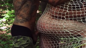 Bromo US: Hard ramming and pierced american Oliver Smith