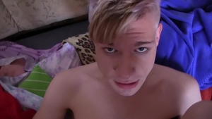 Debt Dandy - Amateur digs handjob