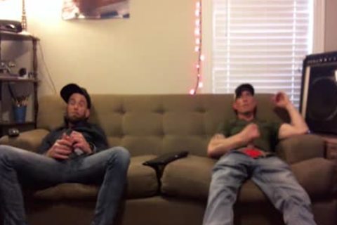 NICHE PARADE - Hidden cam Footage Of Two Straight boyz Beating Off In My Hostel