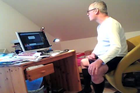 Berndis Jerking For cam In Front Of Looking Himself On PC