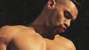 Hot House: Hairy Cazden Hunter bodybuilder ass fuck sex tape