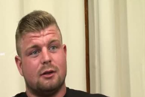 British Muscle Buff jerk off & love juice