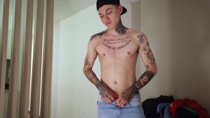 LatinLeche: Very sexy hunk Bobby first time butt fuck