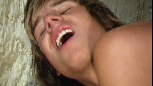 EastBoys.com: Very hot Bradley tongue kissing scene