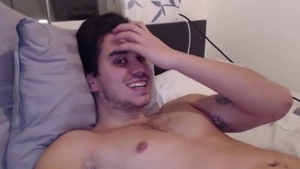 Young muscled swedish hunk spanking on web-cam