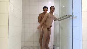 GayRoom: Ramming hard with Ollie alongside Erik Andrews