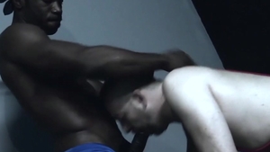 MachoFactory.com: Skinny supermodel gets a buzz out of sex