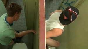  Toilets and Twinks: A Match Made in Heaven