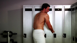 Trystan Bull: Post-Gym Surprise: Jerking with Trystan