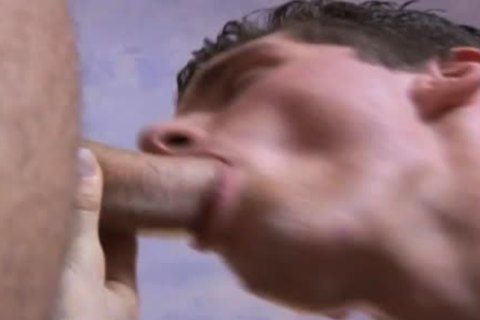 A wild house, an even semendr raw pecker